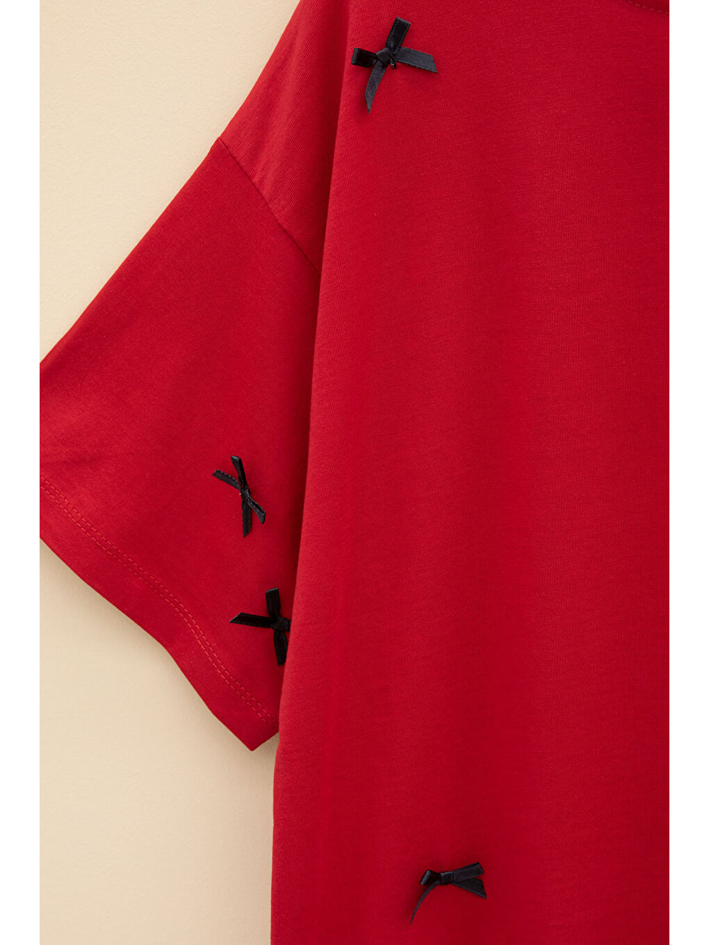 Kırmızı Fiyonk Nakışlı Kısa Kol Kız Çocuk Oversize Tişört 20799-1