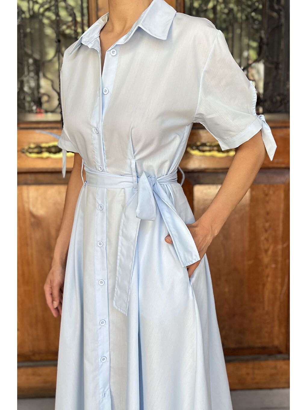 Mavi Düğmeli Ve Pileli Kısa Kol Uzun Elbise-3