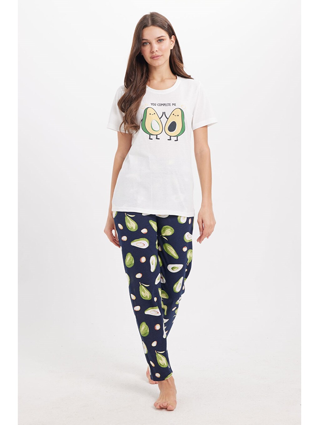 Kadın Regular Fit Klasik Kesim Pamuklu Bisiklet Yaka Kısa Kollu Baskılı Beyaz Pijama Takımı-5