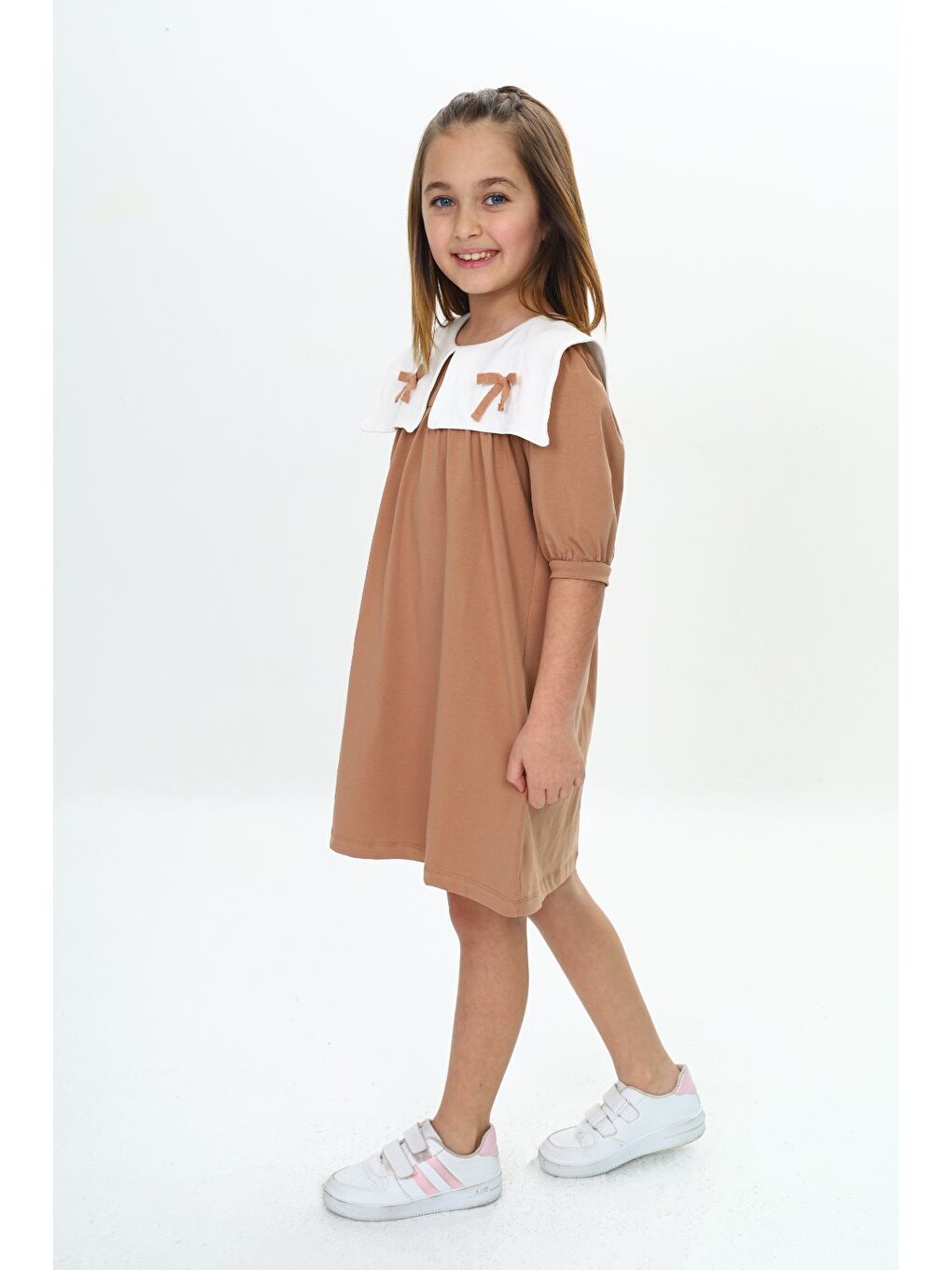 Bej Kız Çocuk Yaka Detaylı Elbise-1