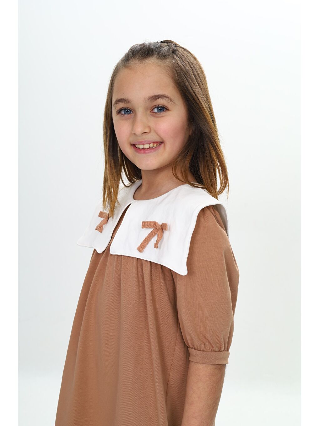 Bej Kız Çocuk Yaka Detaylı Elbise-2