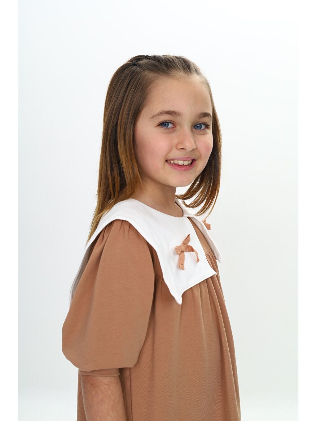 Bej Kız Çocuk Yaka Detaylı Elbise-4