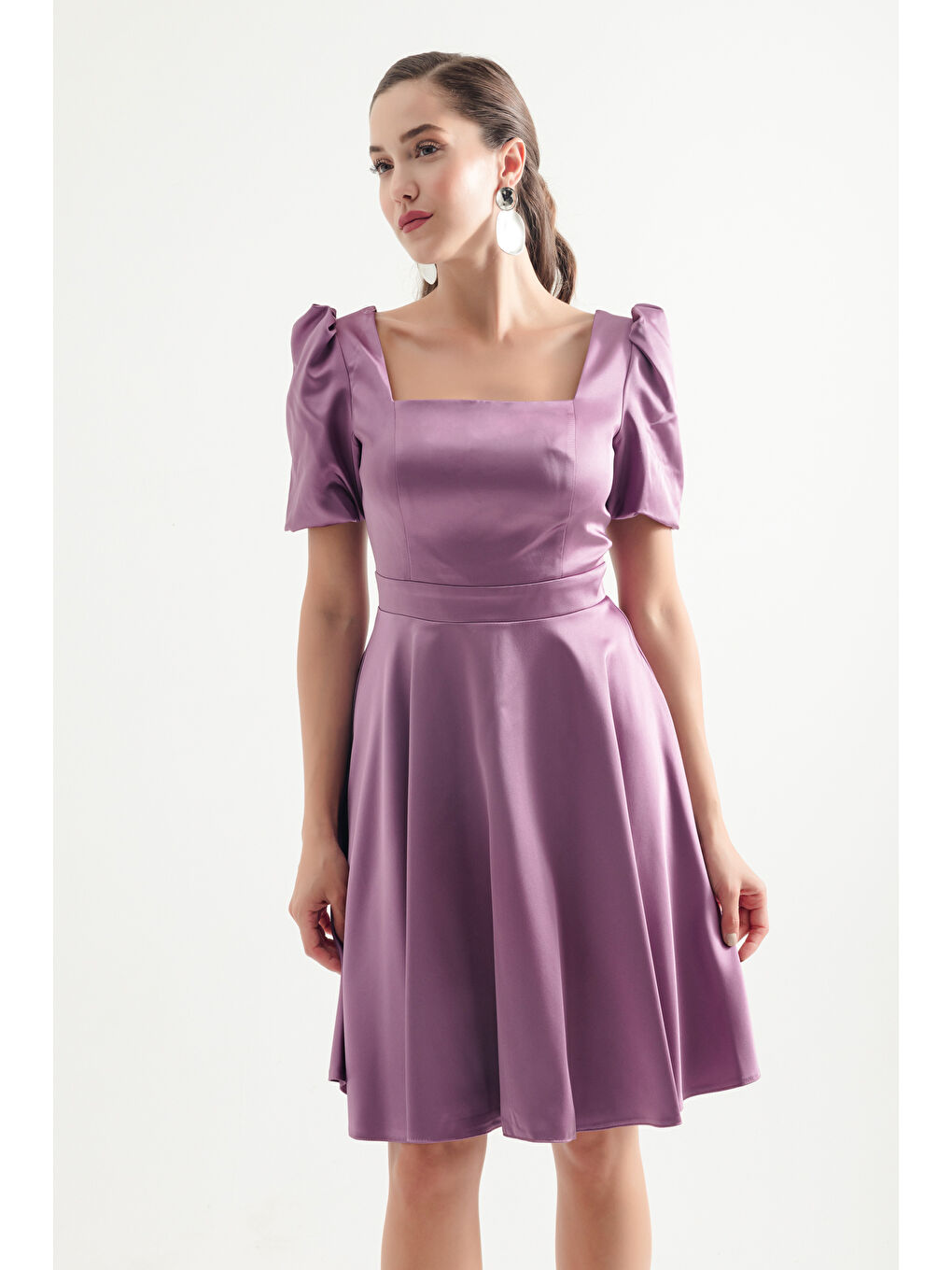 Lila Kadın Lavanta Balon Kol Kloş Kesim Mini Saten Abiye Elbise-2