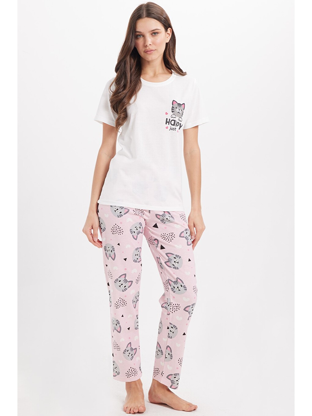 Kadın Regular Fit Klasik Kesim Pamuklu Bisiklet Yaka Kısa Kollu Baskılı Beyaz Pijama Takımı