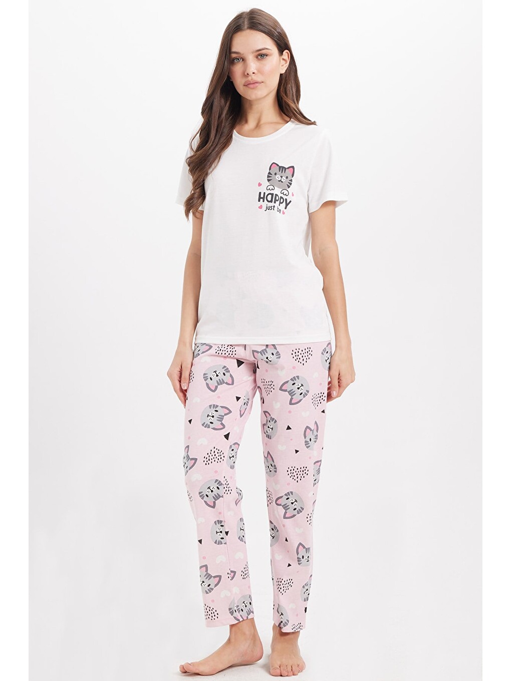 Kadın Regular Fit Klasik Kesim Pamuklu Bisiklet Yaka Kısa Kollu Baskılı Beyaz Pijama Takımı-5