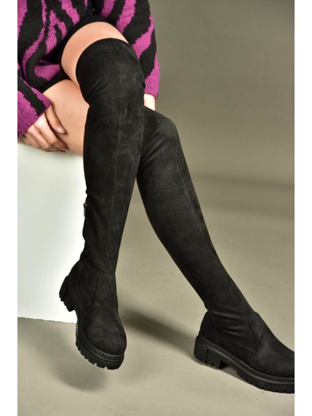 Siyah Kadın Diz Üstü Çizme V726425302-1