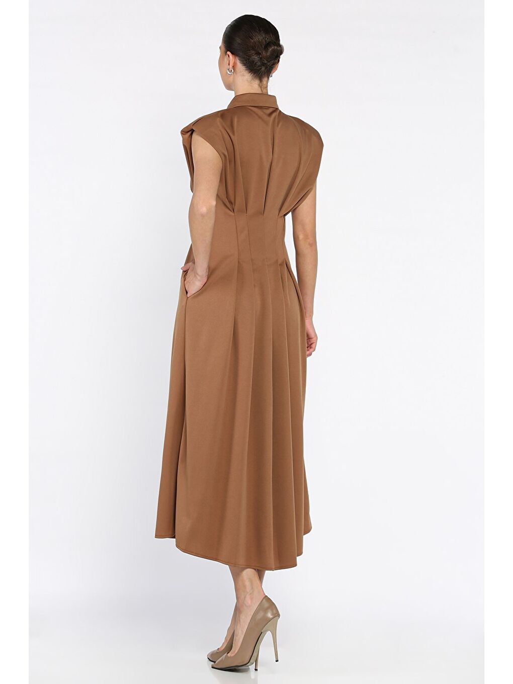 Kahverengi Pileli Ön Çıtçıtlı Sıfır Kol Kadın Elbise-2