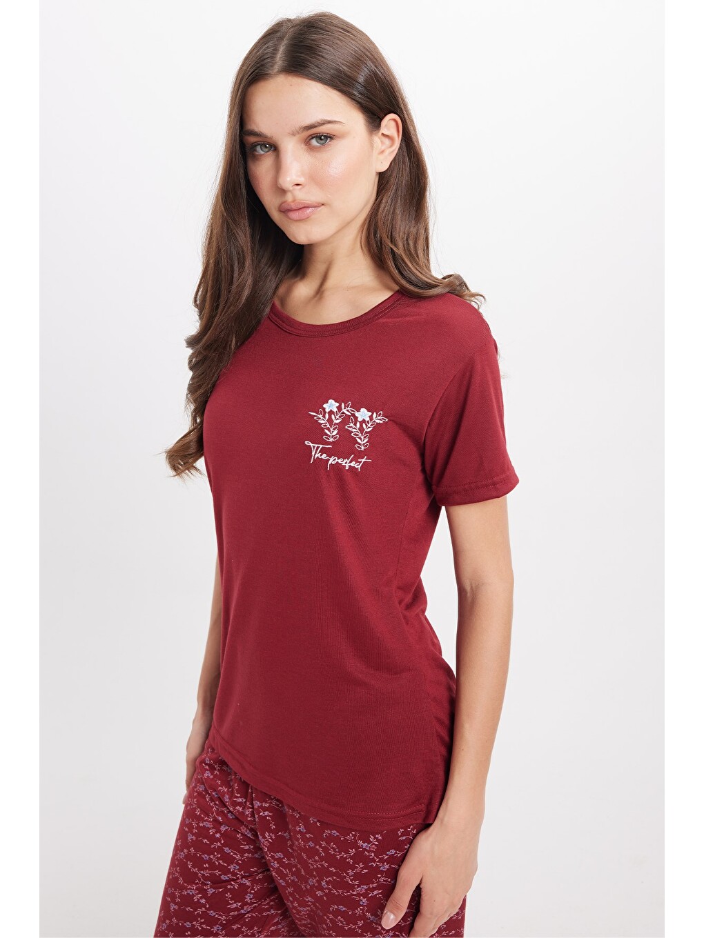 Kadın Standart Fit Normal Kesim Bisiklet Yaka Kısa Kollu Baskılı Bordo Pijama Takımı-3