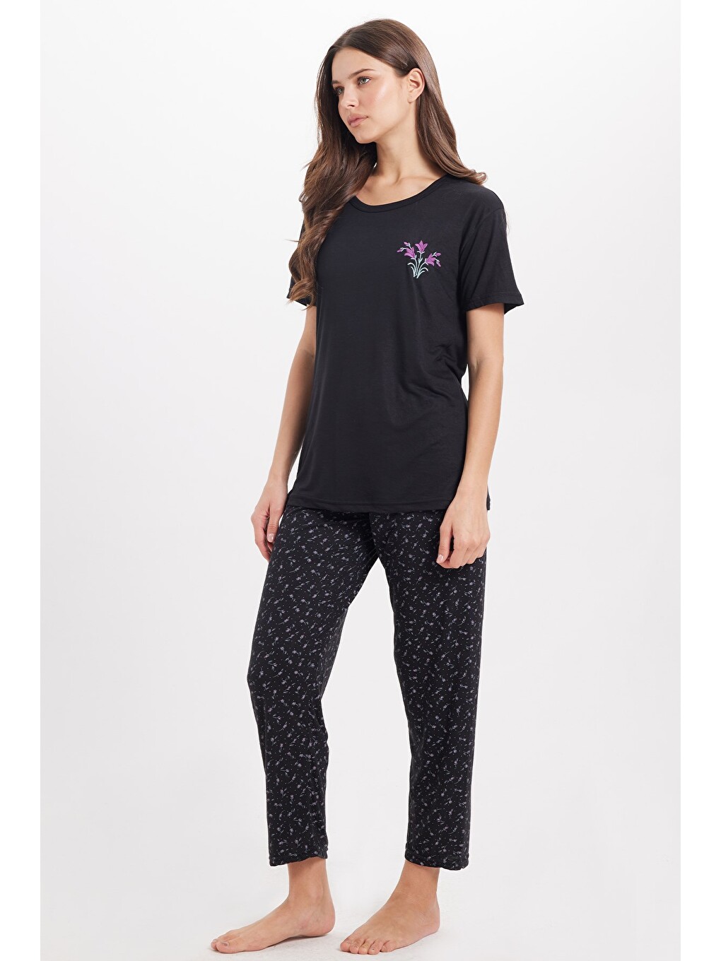 Kadın Standart Fit Normal Kesim Bisiklet Yaka Kısa Kollu Baskılı Siyah Pijama Takımı-3