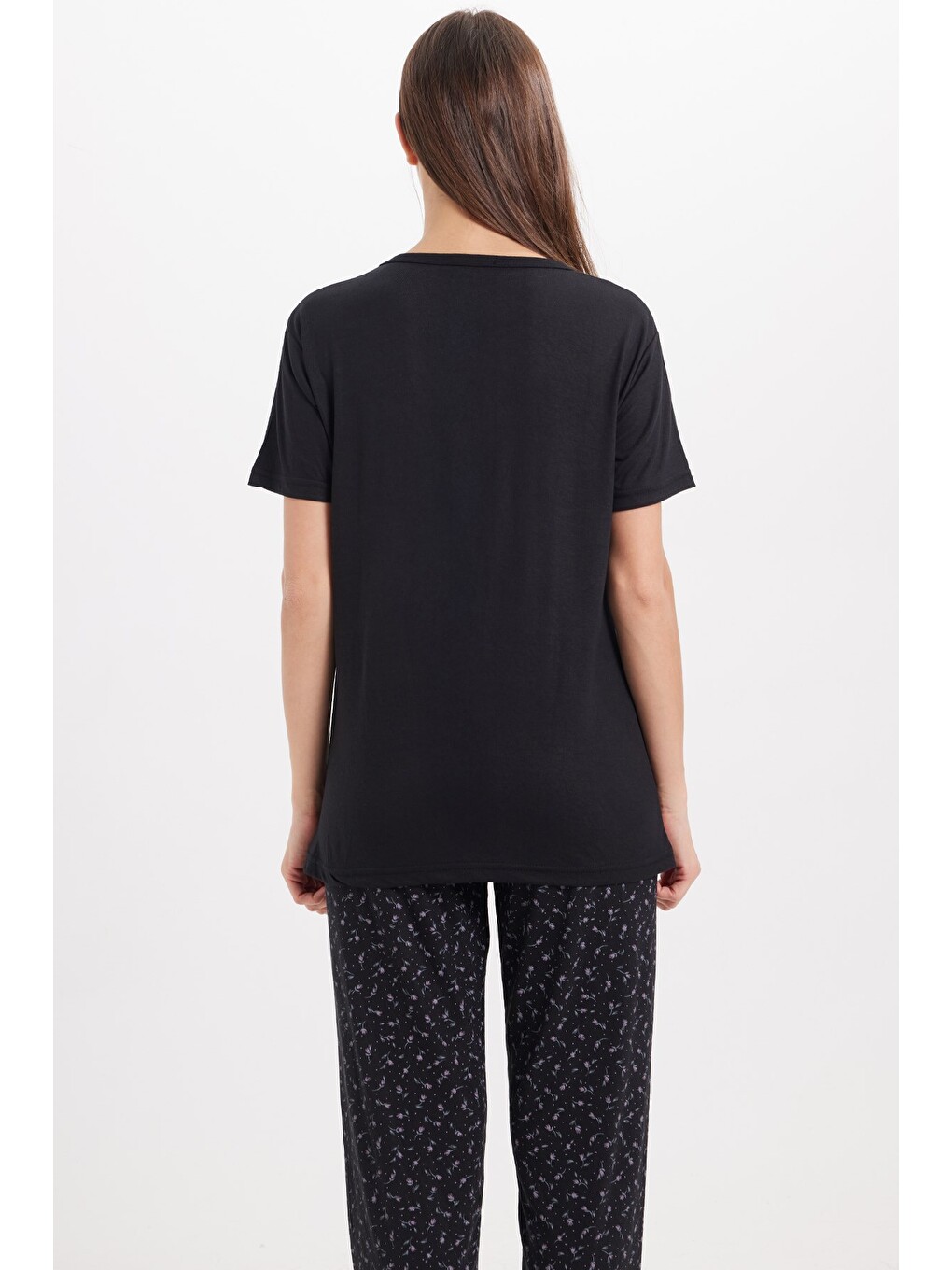 Kadın Standart Fit Normal Kesim Bisiklet Yaka Kısa Kollu Baskılı Siyah Pijama Takımı-6