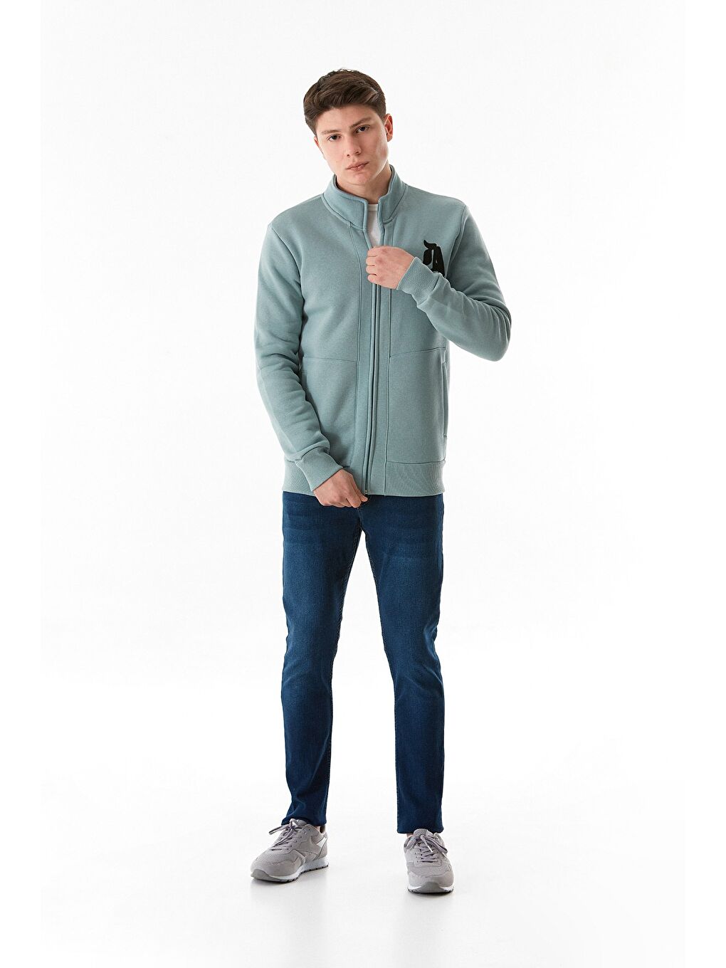 Yeşil 3 İplik Harf Baskılı  Dik Yaka Fermuarlı Sweatshirt-2