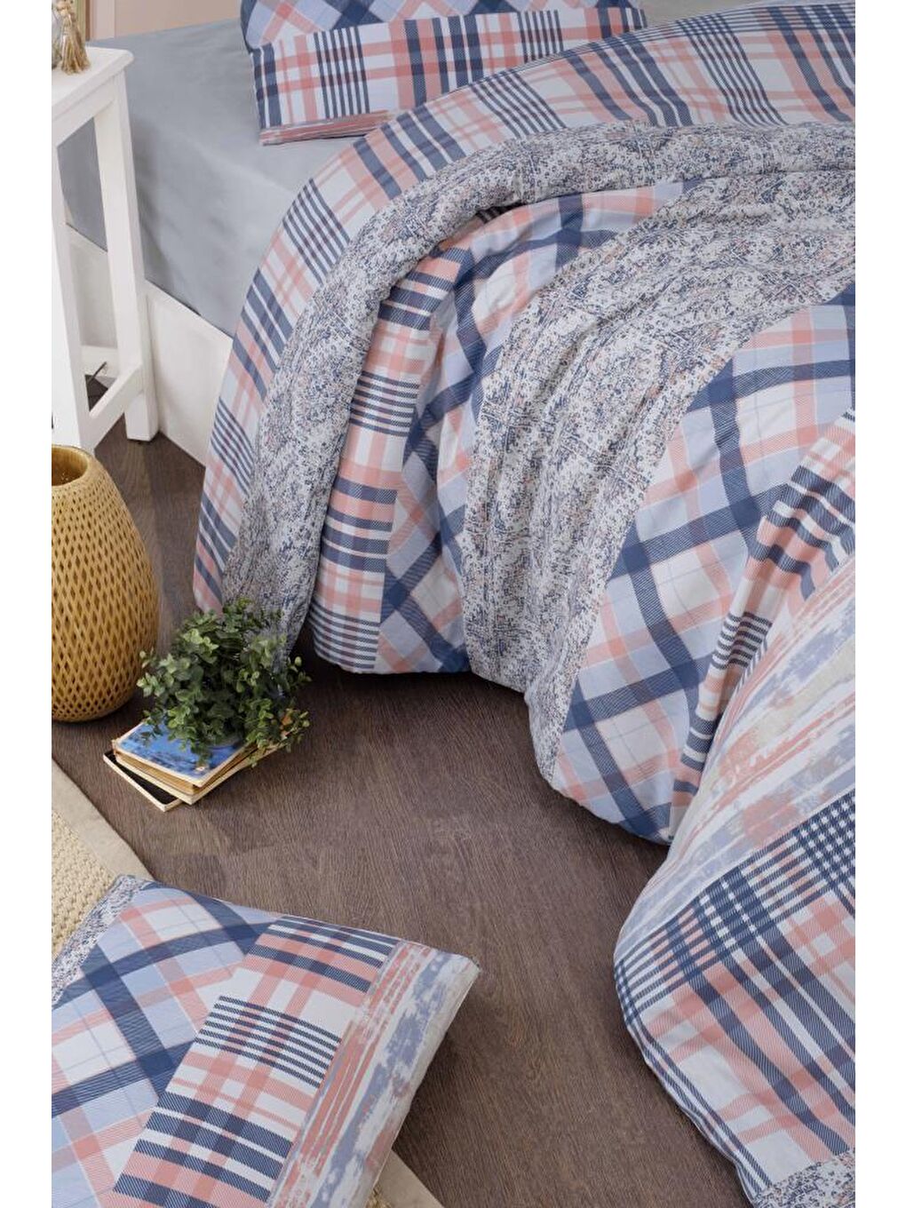 Karışık Reyyan Nevresim Takımı Çift Kişilik Çarşafı Lastikli-1