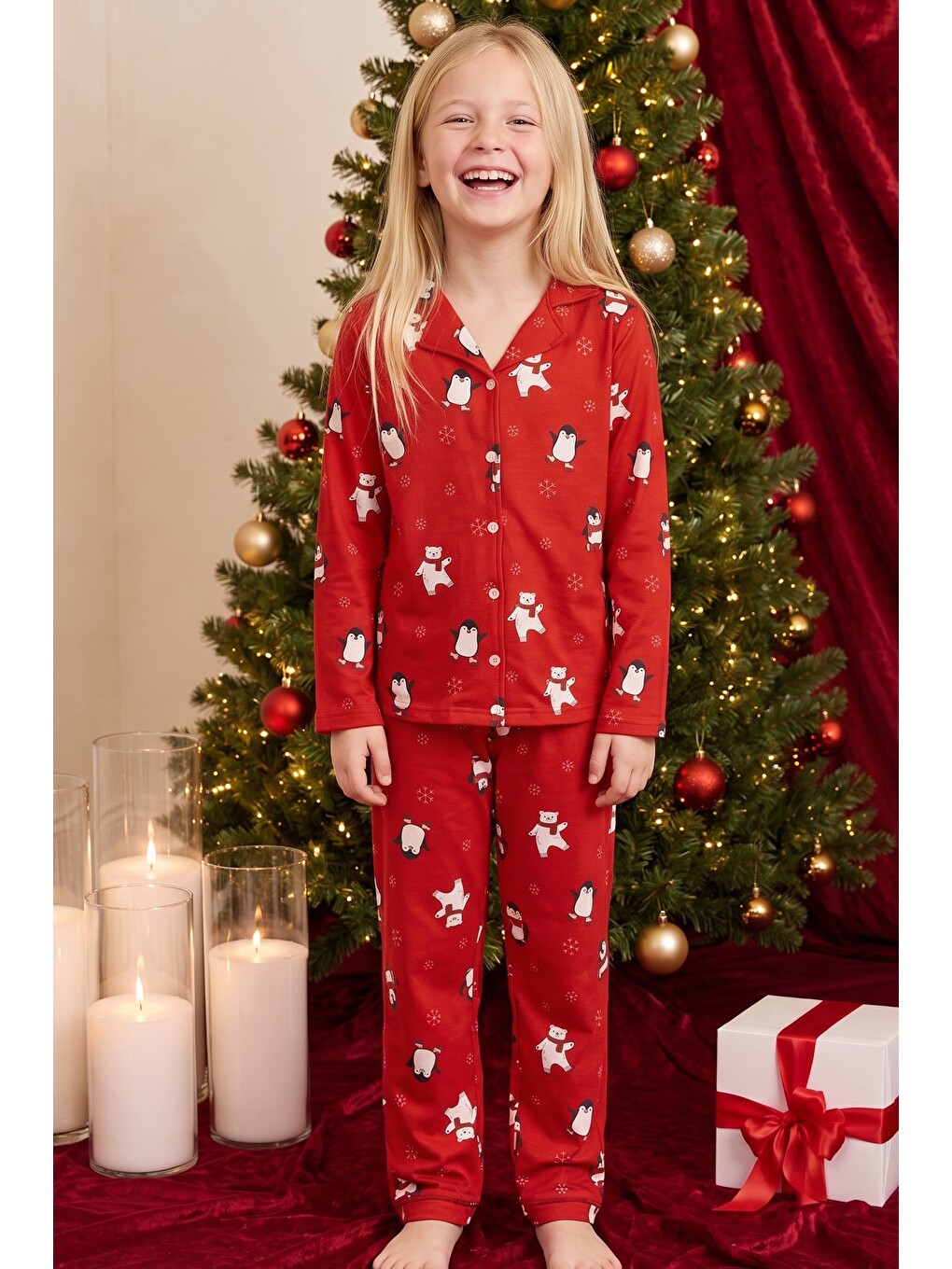 Kırmızı Yılbaşı Temalı Desenli Termal Kumaşlı Ultra Soft Yumuşak Düğmeli Örme Pijama Takımı-3