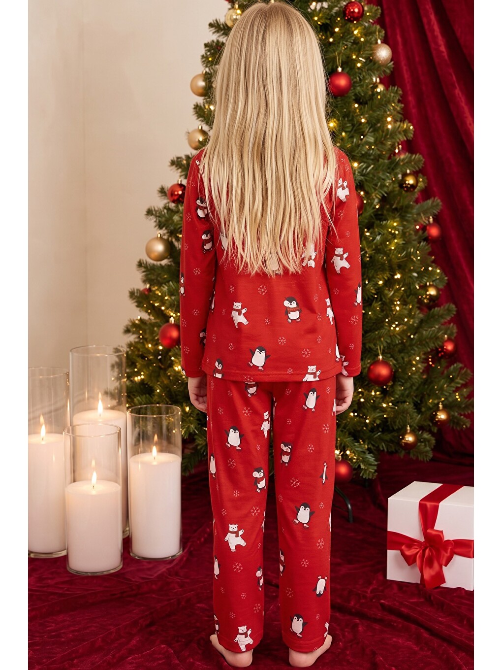 Kırmızı Yılbaşı Temalı Desenli Termal Kumaşlı Ultra Soft Yumuşak Düğmeli Örme Pijama Takımı-4