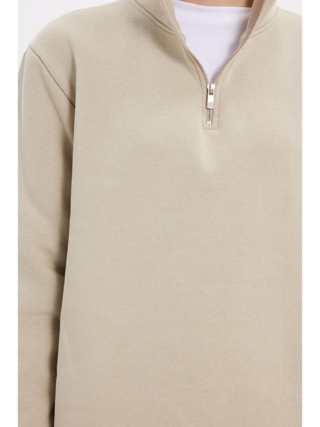 Kadın Relax Fit Rahat Kesim Pamuklu İçi Polarlı Yarım Fermuarlı Bej Dik Yaka Sweatshirt-2