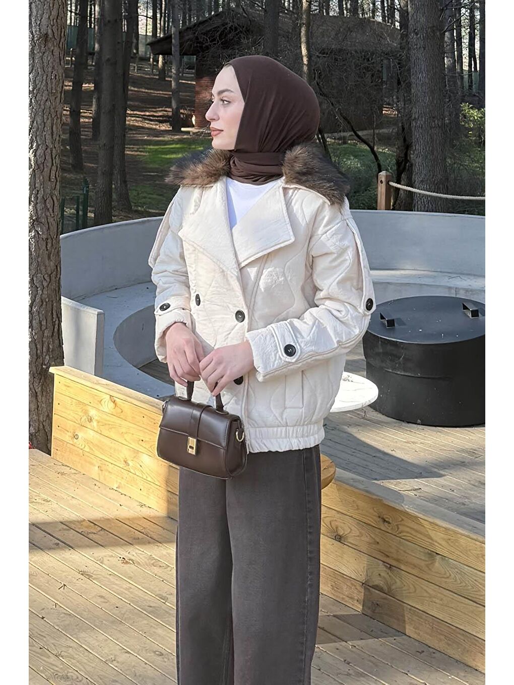 Bej Kürk Yaka Düğmeli Mont Taş-1