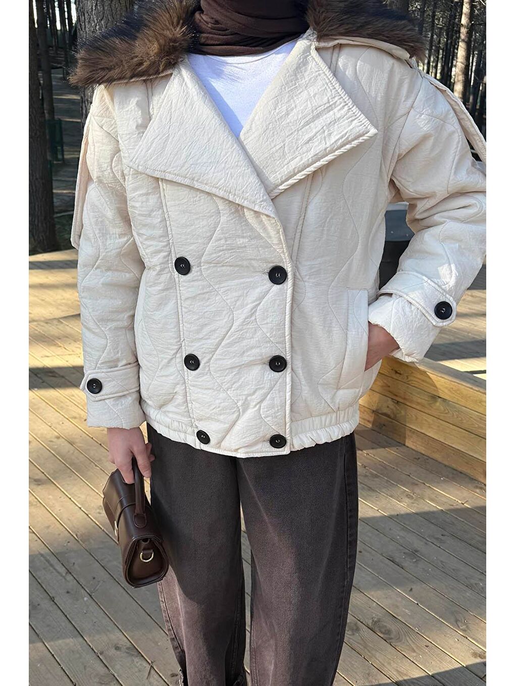 Bej Kürk Yaka Düğmeli Mont Taş-2