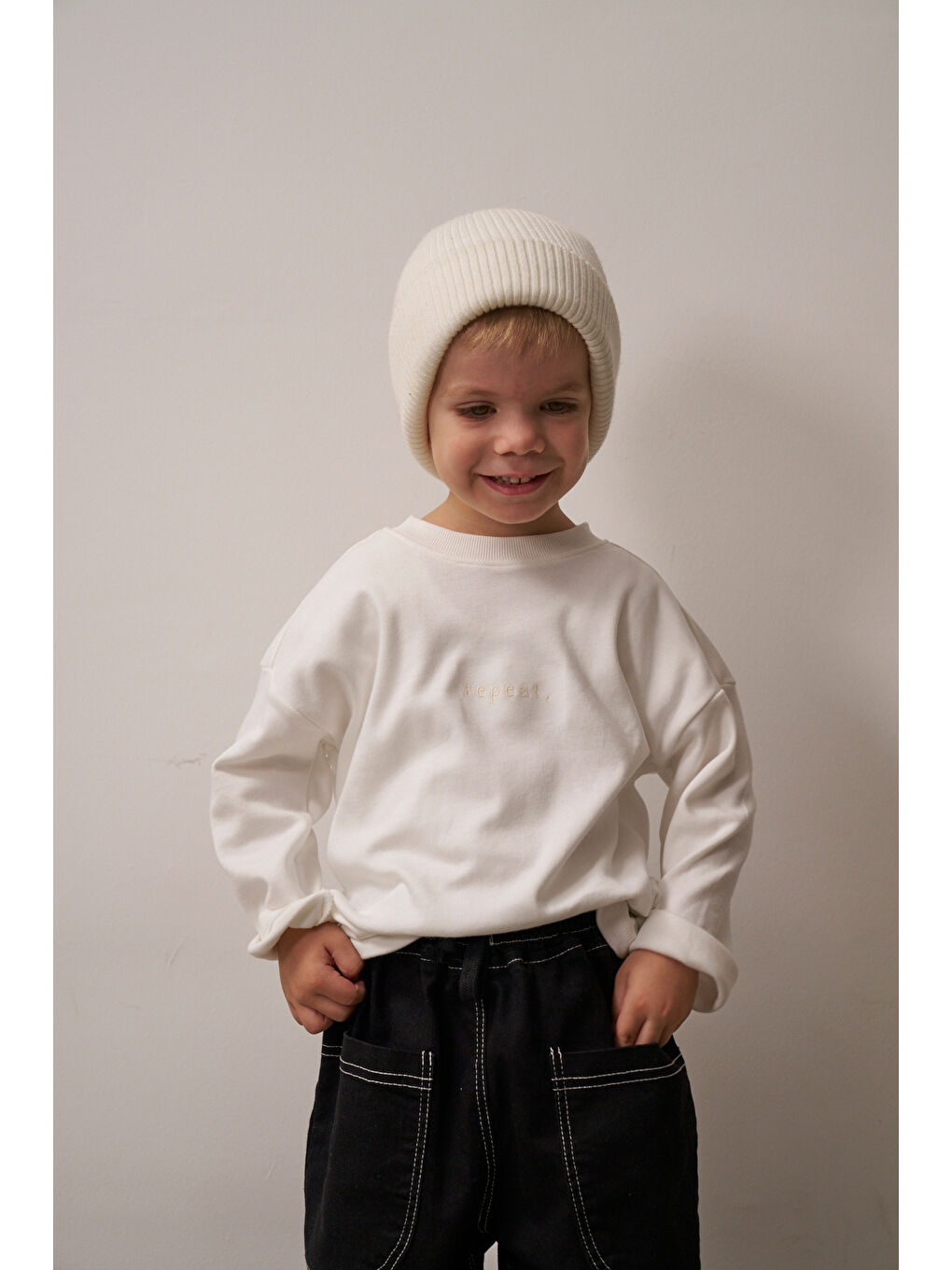 Beyaz Nakışlı Oversize Uzun Kollu T-shirt-4