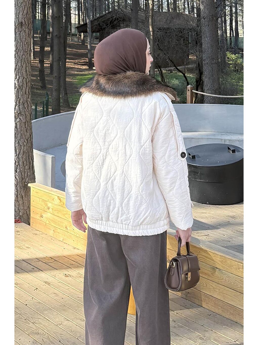 Bej Kürk Yaka Düğmeli Mont Taş-3