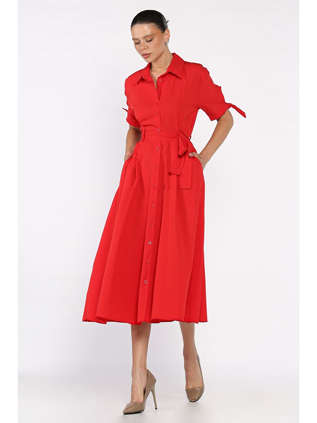 Kırmızı Düğmeli Ve Pileli Kısa Kol Uzun Elbise-1