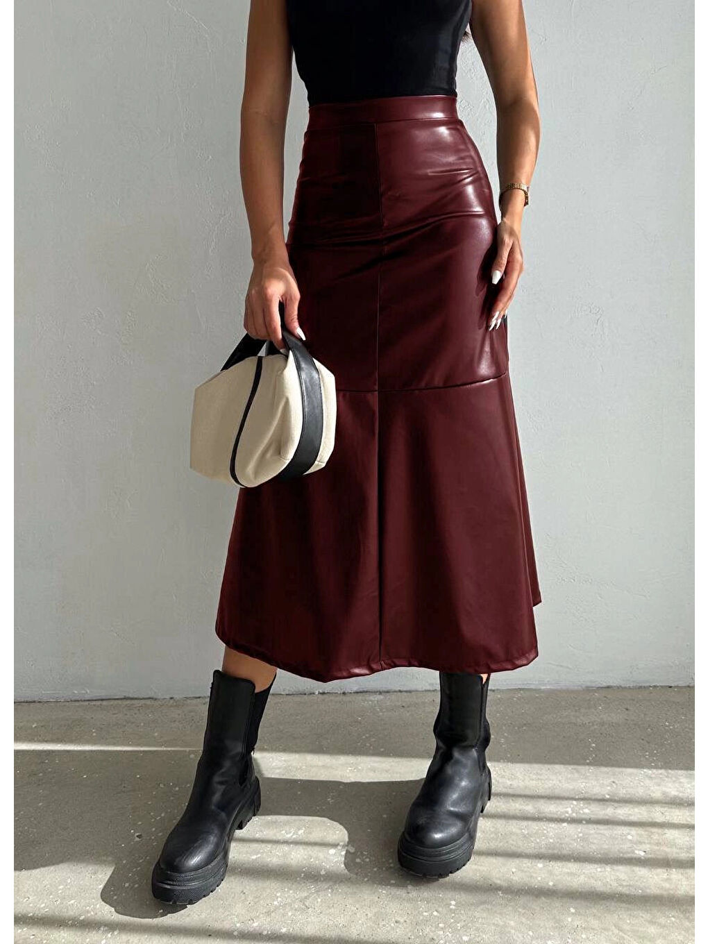 Kadın Bordo Midi Boy Fermuar Kapamalı Suni Deri Etek HZL25W-FRY121651-2