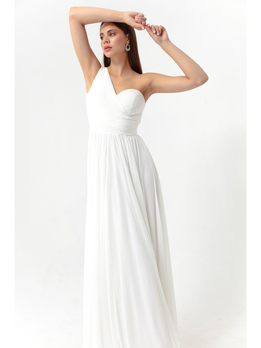 Kadın Beyaz Tek Omuz Yırtmaçlı Uzun Abiye Elbise-1