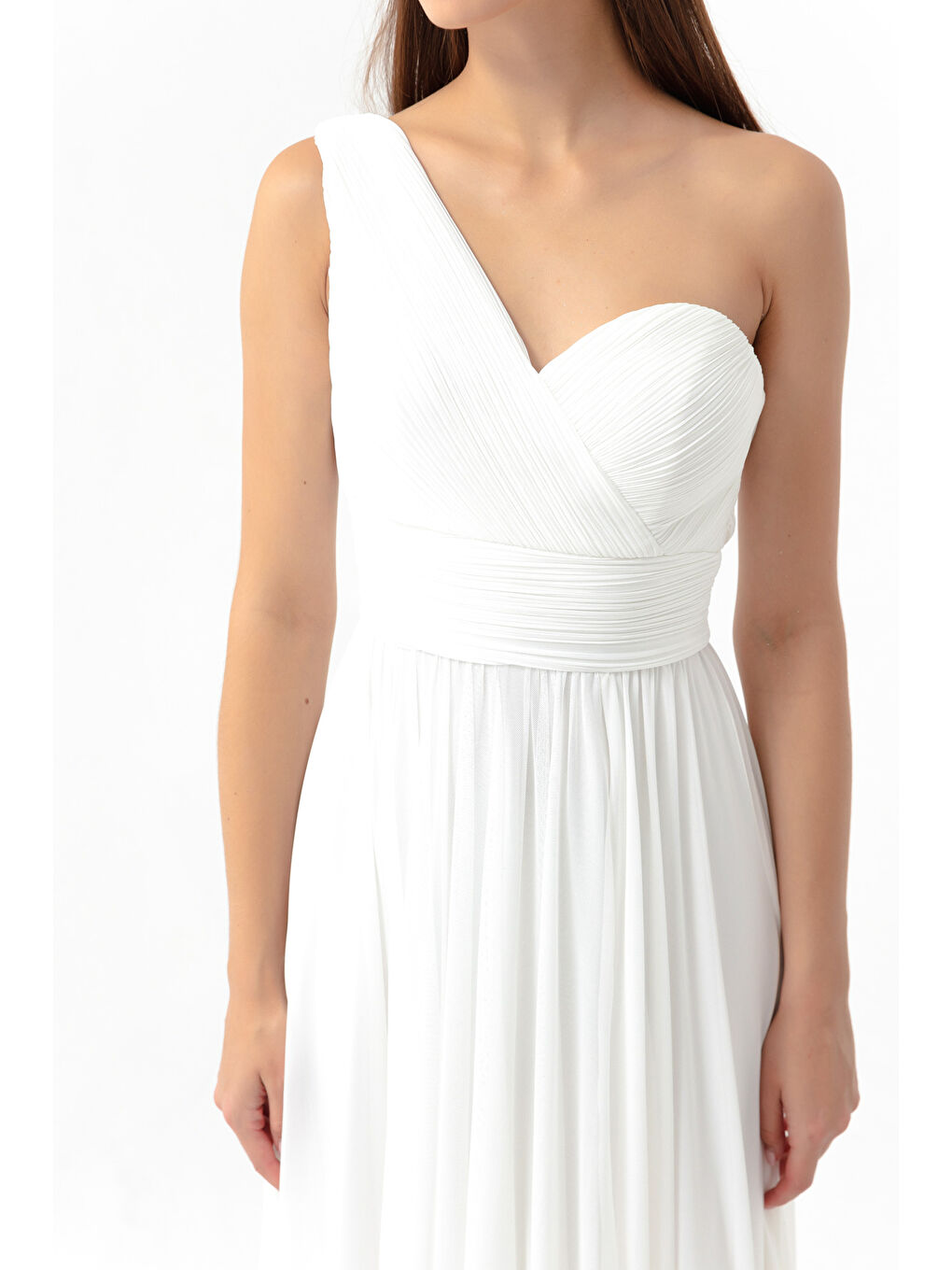 Kadın Beyaz Tek Omuz Yırtmaçlı Uzun Abiye Elbise-3