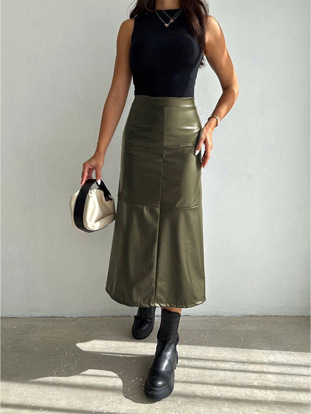Kadın Haki Midi Boy Fermuar Kapamalı Suni Deri Etek HZL25W-FRY121651