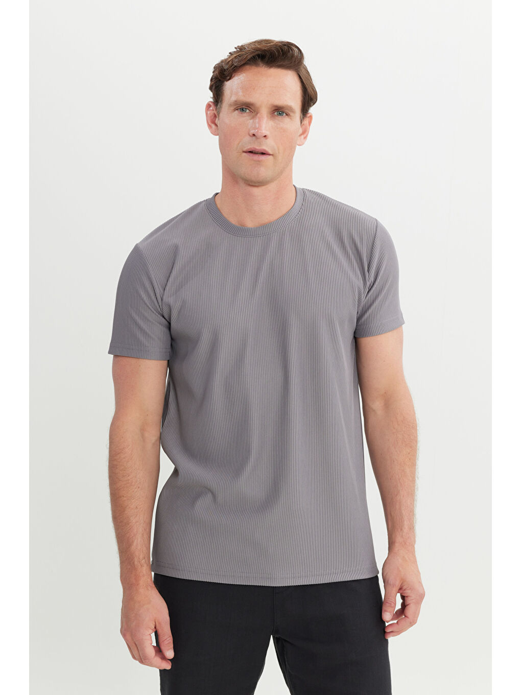 Erkek Açık Gri Slim Fit Dar Kesim Bisiklet Yaka Esnek Tişört