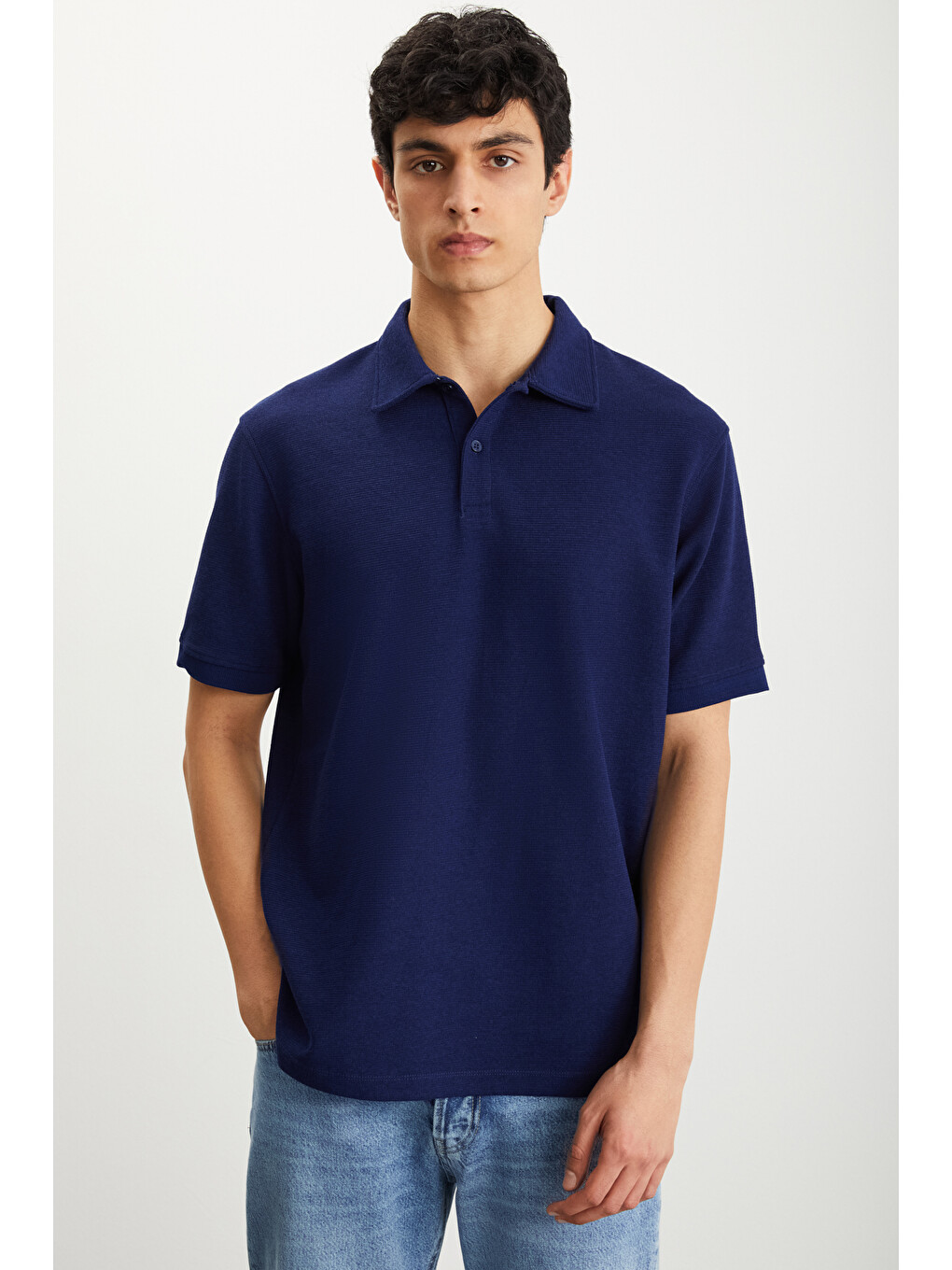 Erkek Dokulu Kumaşlı Slim Fit Lacivert Polo Yaka Tişört