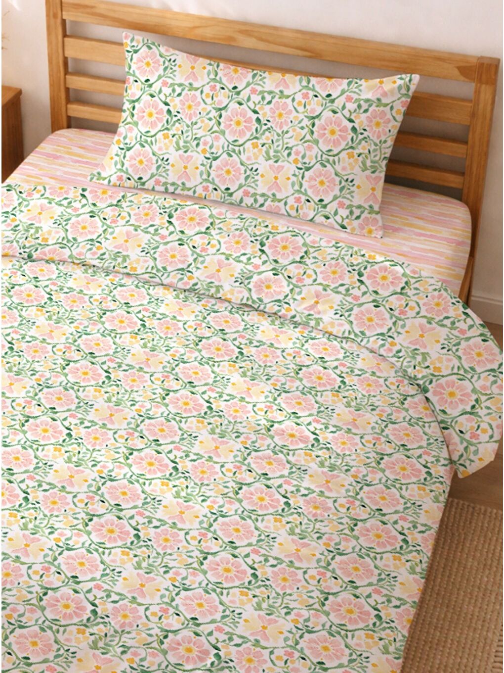 Tek Kişilik Pamuklu Pembe Sarı Çiçekli Çift Taraflı Nevresim Takımı 160x220 cm (Çarşafsız)-1