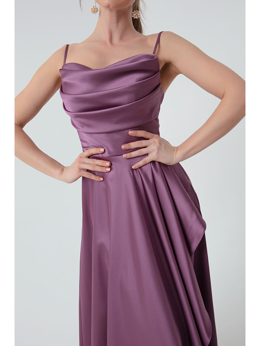 Lila Kadın Lavanta Volanlı Yırtmaçlı Saten Abiye & Mezuniyet Elbisesi-3