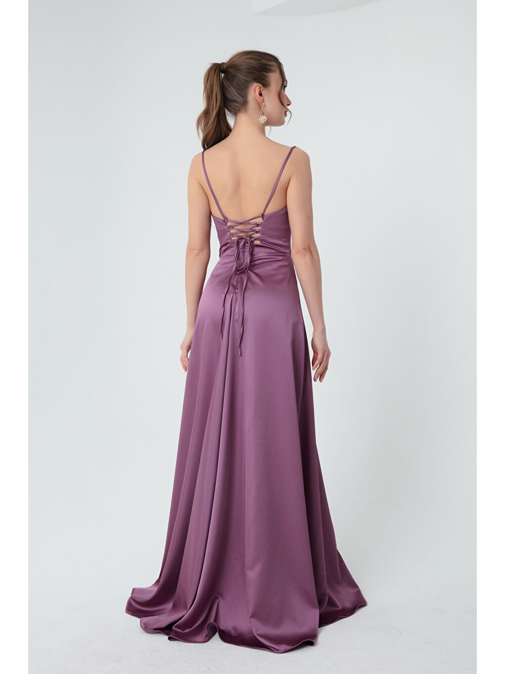 Lila Kadın Lavanta Volanlı Yırtmaçlı Saten Abiye & Mezuniyet Elbisesi-4
