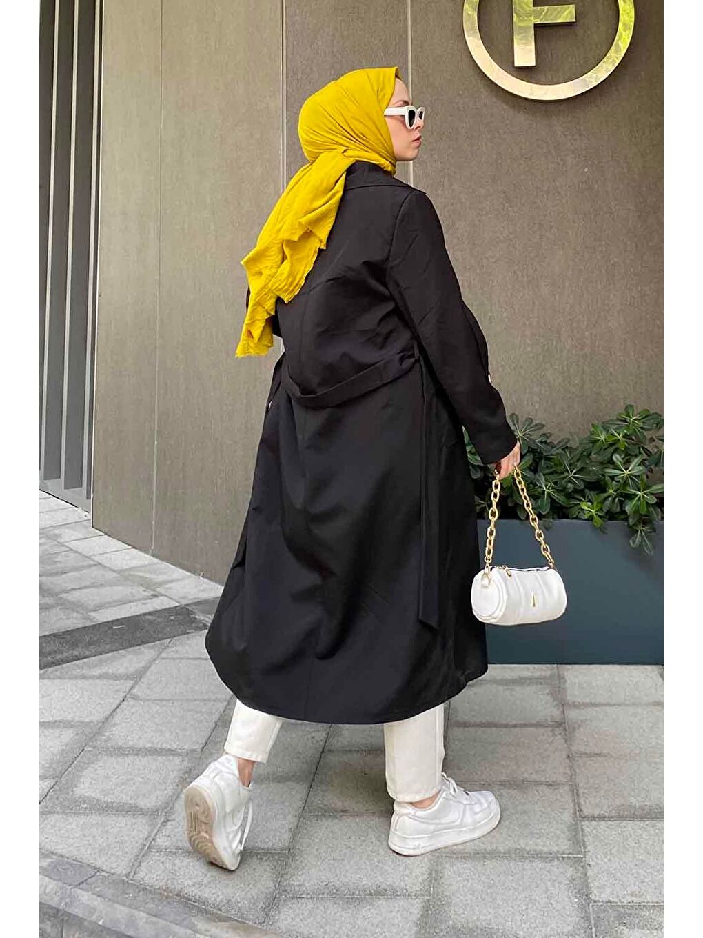 Pelican Ön Düğmeli Trençkot Siyah-3