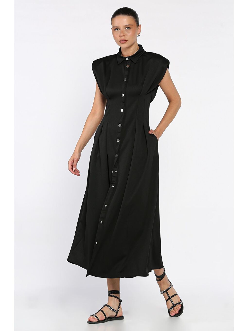 Siyah Pileli Ön Çıtçıtlı Sıfır Kol Kadın Elbise-1