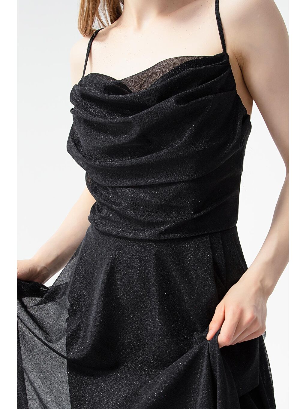 Kadın Siyah Göğüs Drapeli Volanlı Simli Abiye-3