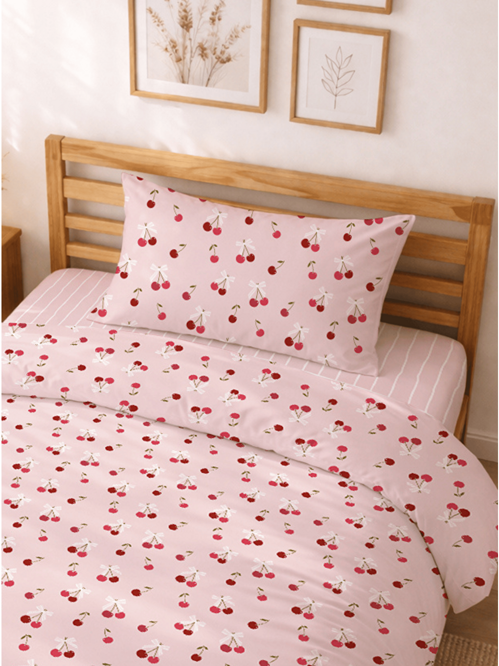 Tek Kişilik Pamuklu Pembe Kiraz ve Kurdele Desenli Nevresim Takımı 160x220 cm (Çarşafsız)-1