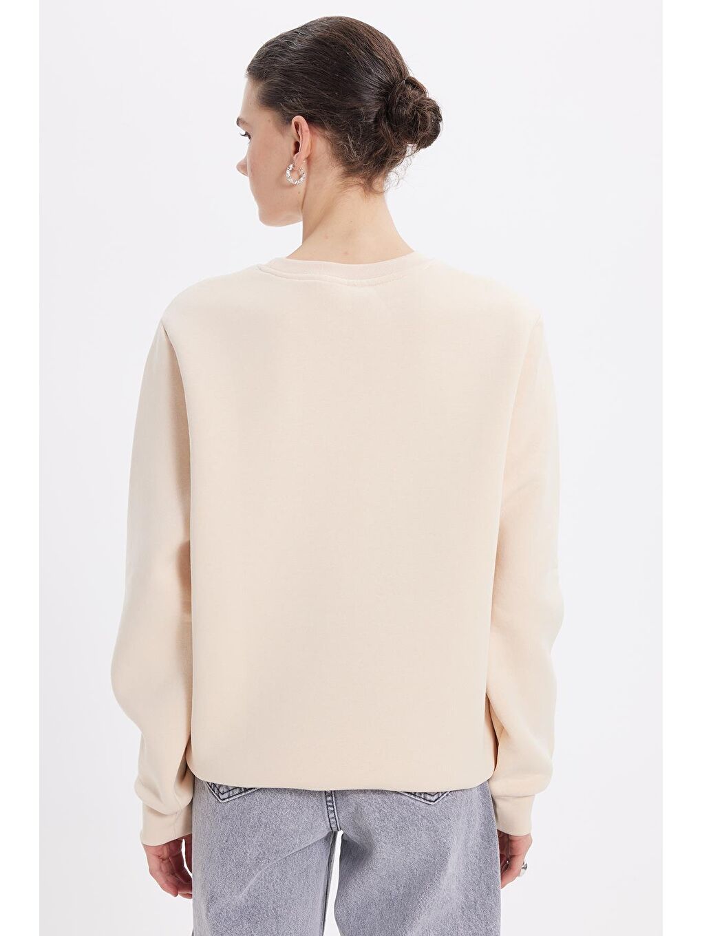 Kadın Oversize Geniş Kesim Pamuklu 3 İplik İçi Polarlı Basic Bej Bisiklet Yaka Sweatshirt-6