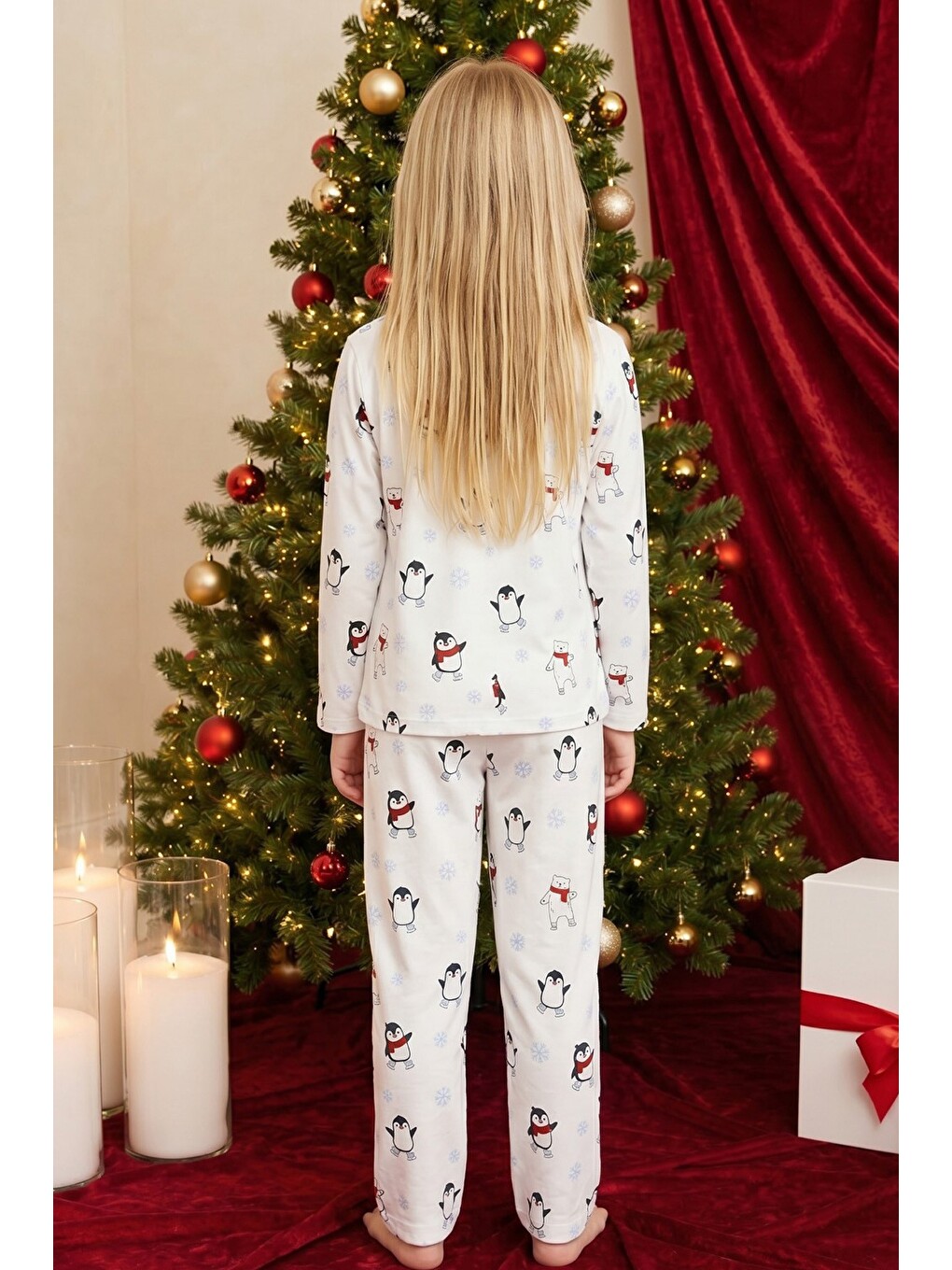 Beyaz Yılbaşı Temalı Desenli Termal Kumaşlı Ultra Soft Yumuşak Düğmeli Örme Pijama Takımı-4