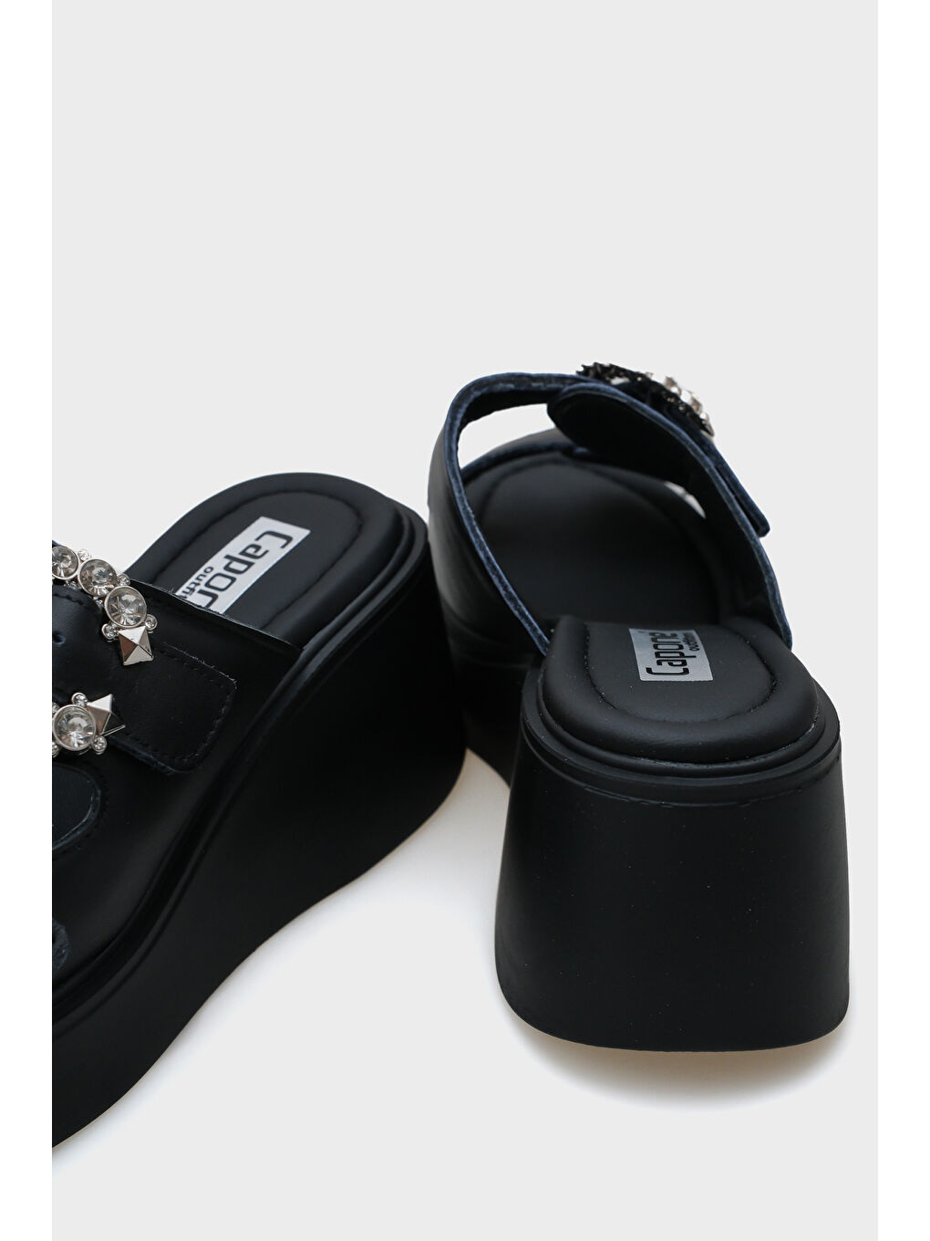 Siyah Charm Hakiki Deri Dolgu Topuklu Taşlı Çift Bantlı Konfor Kadın Terlik-3