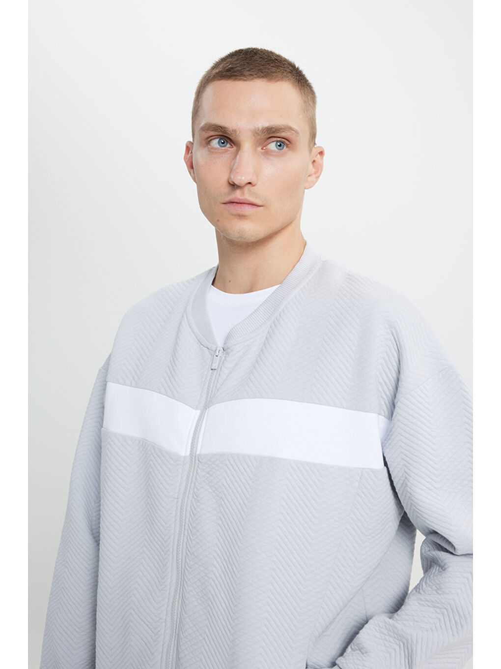 Açık Gri Oversize Bol Kesim Kolej Yaka Desenli Erkek Fermuarlı Sweatshirt Hırka-4