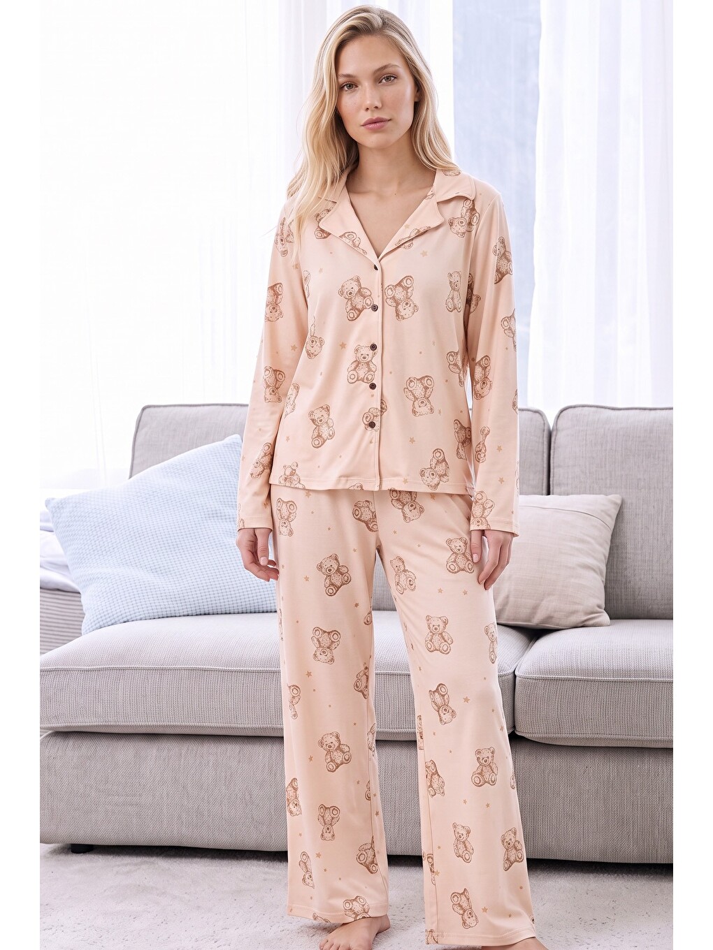 Ekru Krem Desenli Termal Kumaşlı Ultra Soft Yumuşak Düğmeli Örme Pijama Takımı-1