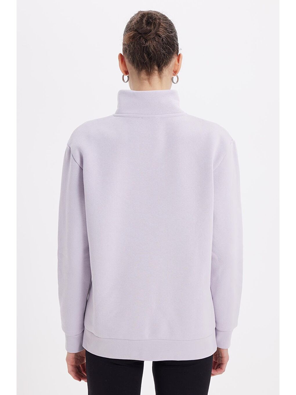 Kadın Relax Fit Rahat Kesim Pamuklu İçi Polarlı Yarım Fermuarlı Lila Dik Yaka Sweatshirt-6