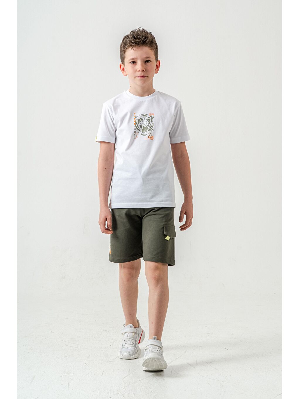 Haki Ust On Baskılı Kol Ucu Balıksırtlı Erkek Çocuk Şort - Tişört Takımı-3