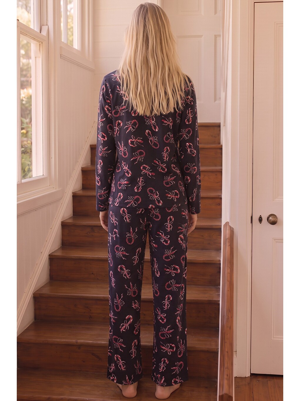 Siyah Desenli Termal Kumaşlı Ultra Soft Yumuşak Düğmeli Örme Pijama Takımı-2