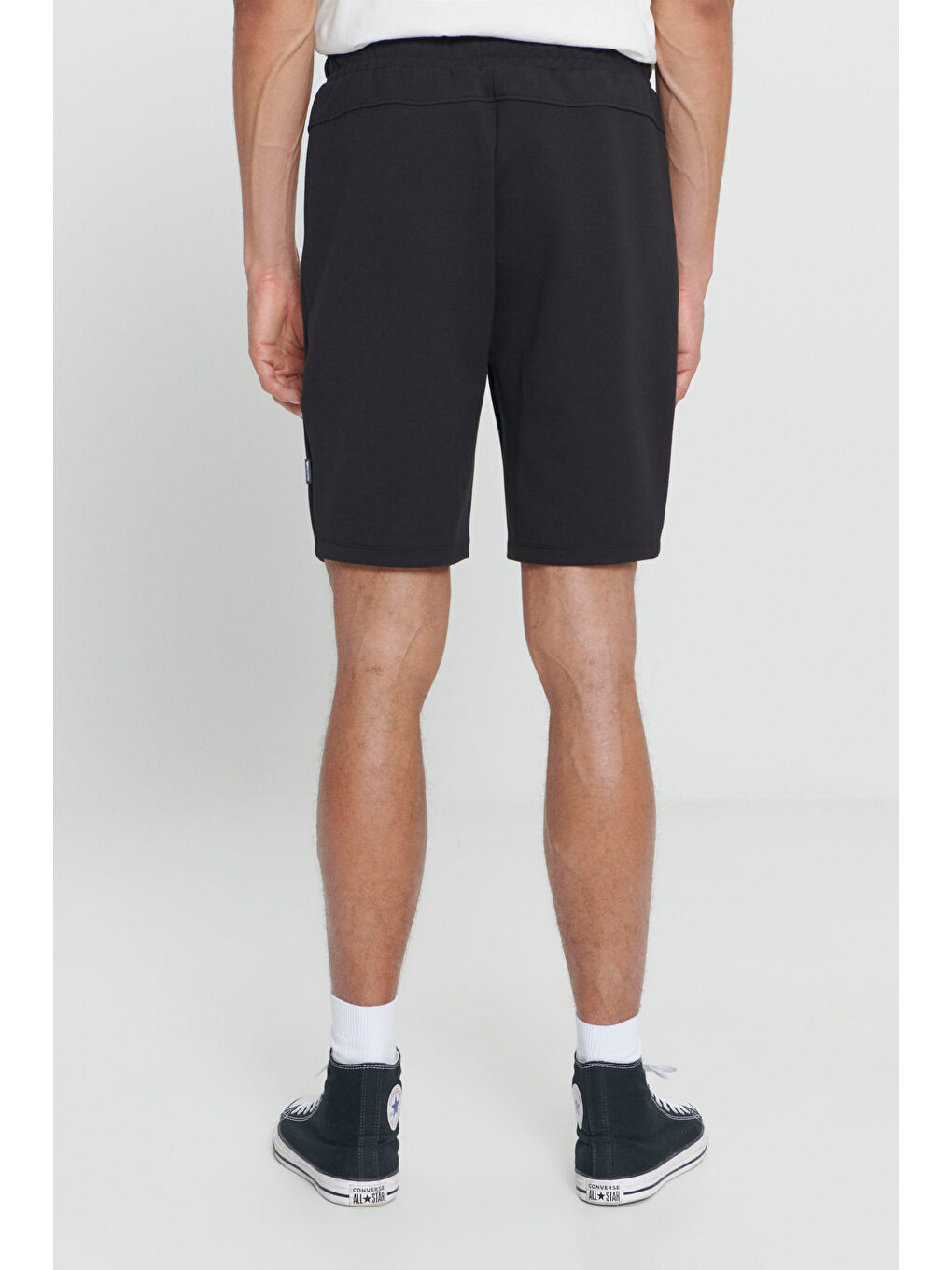 Erkek Siyah Standart Fit Normal Kesim Cepli Rahat Şort-4