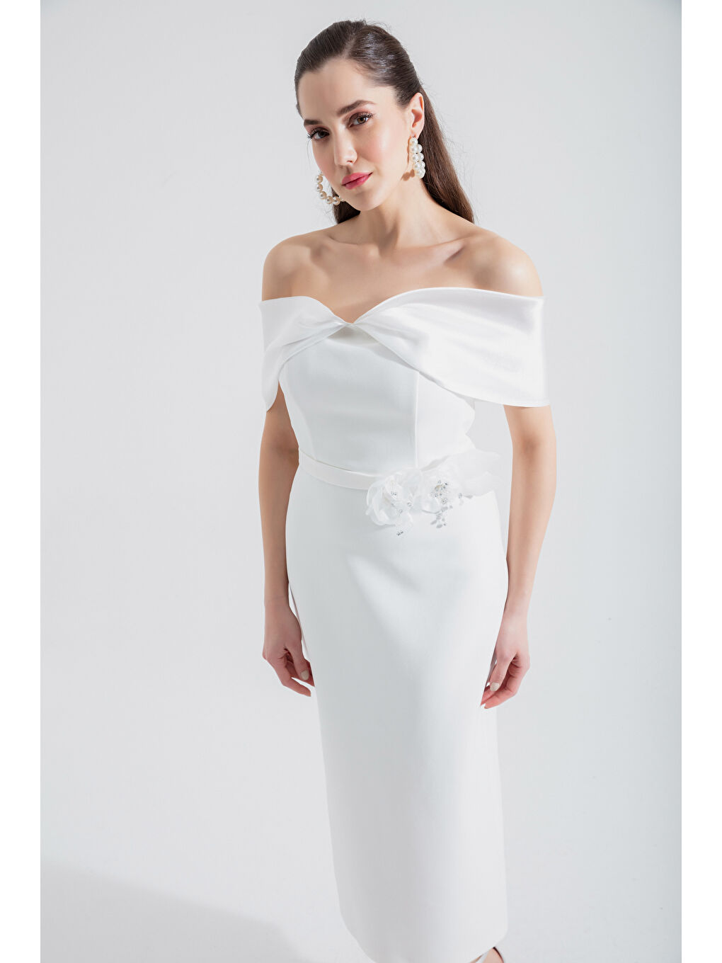 Kadın Beyaz Kayık Yaka Fiyonklu Midi Abiye Elbise-2