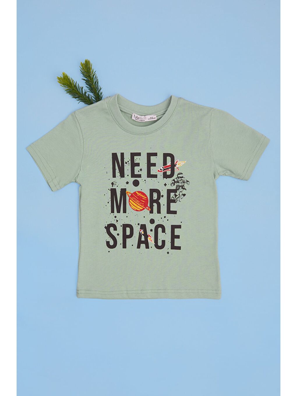 Yeşil Need More Space Baskılı Erkek Çocuk Tişört