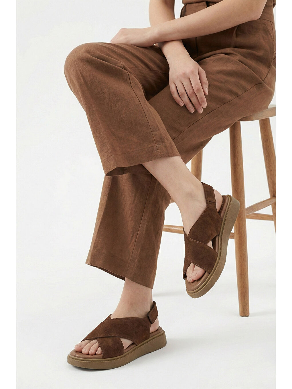 Kahverengi Kadın AÇIK KAHVERENGİ Çapraz Bantlı Dolgu Taban Hakiki Deri Comfort Sandalet-2