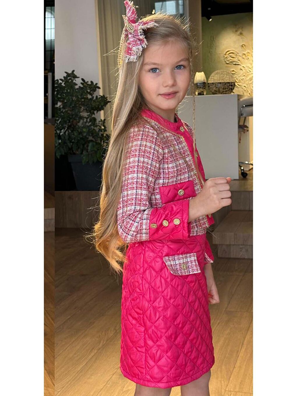 Kız Çocuk Gold Şerit ve Kapitone Detaylı Şanel Kumaş Fuşya Etekli Takım-2